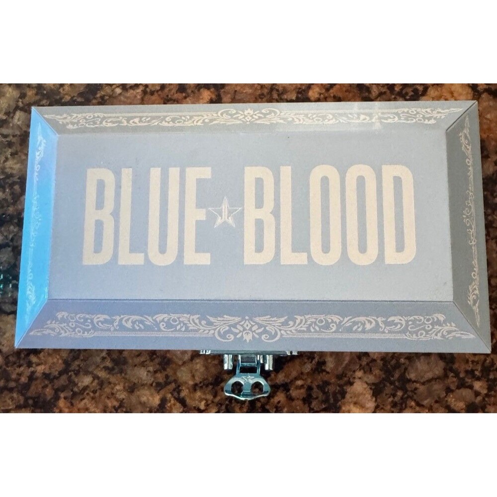 NIB Jeffree Star Cosmetics Blue Blood Eyeshadow Palette 18 Shades
